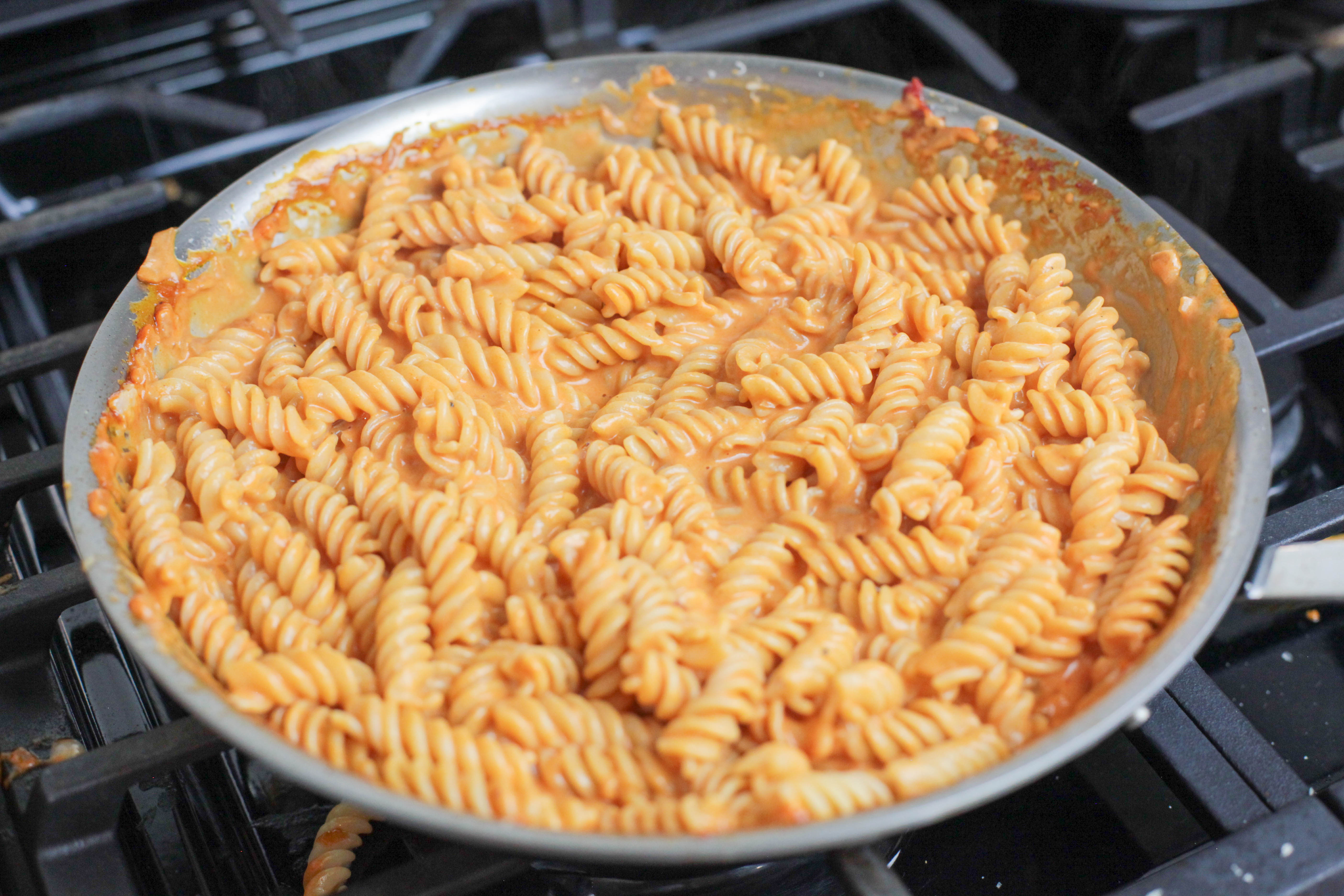 creamy fusilli pasta